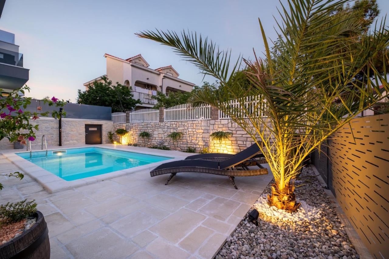 Luxury Villa Adria Apartments Krk Town Exterior foto